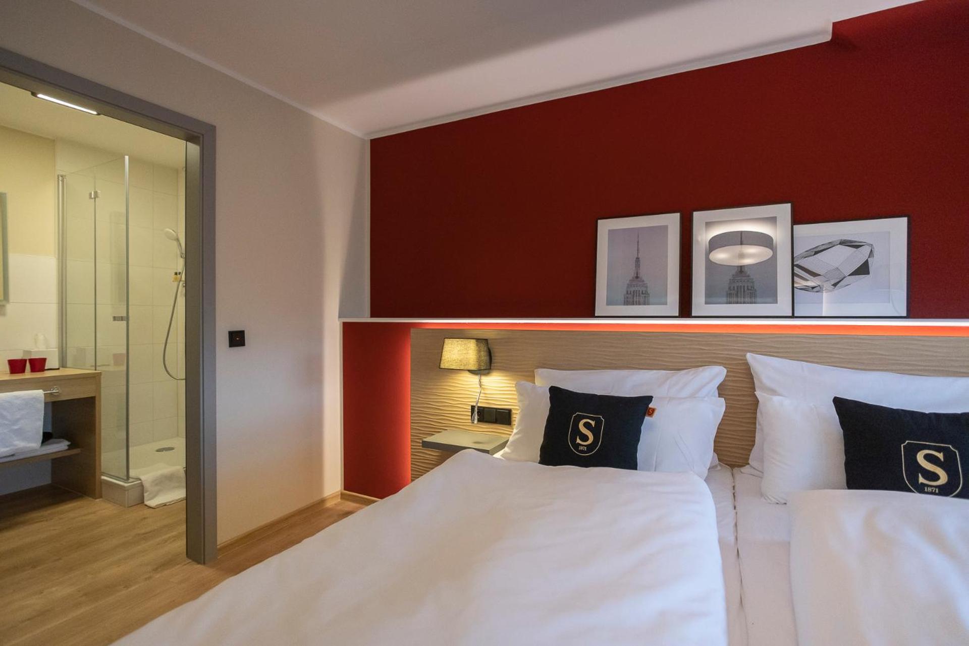 Der Stahlberg Hotel & Restaurant Hilchenbach ภายนอก รูปภาพ